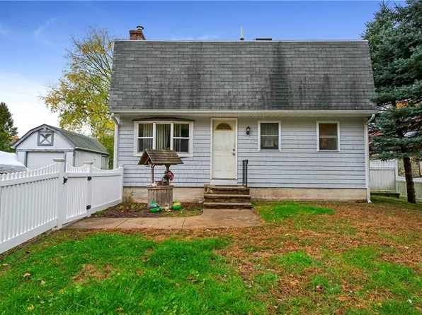 50 Redland Ave, Rumford, RI 02916