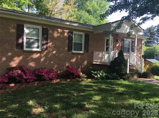 192 Heritage View Rd, Hickory, NC 28601