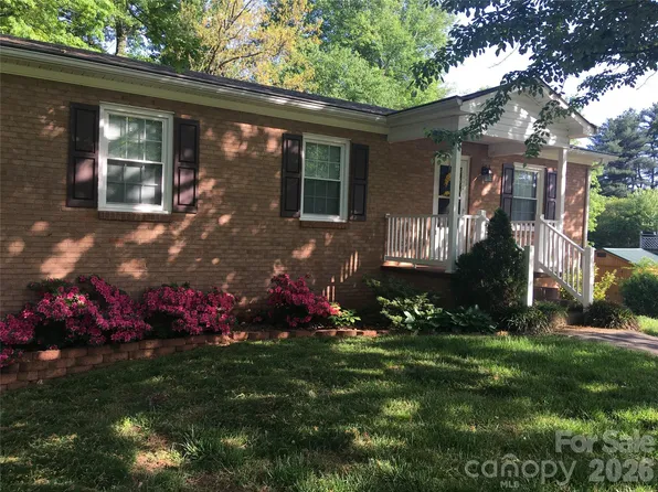 192 Heritage View Rd, Hickory, NC 28601