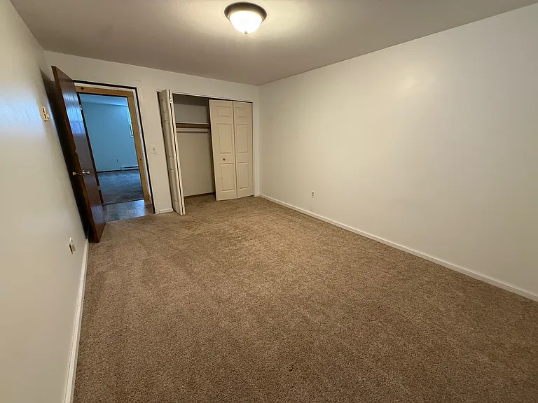 545 Coulee Dr — Photo 37