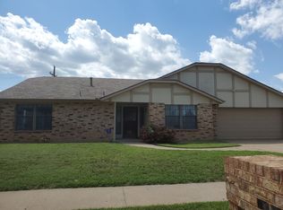 1118 NW 75th St, Lawton, OK 73505