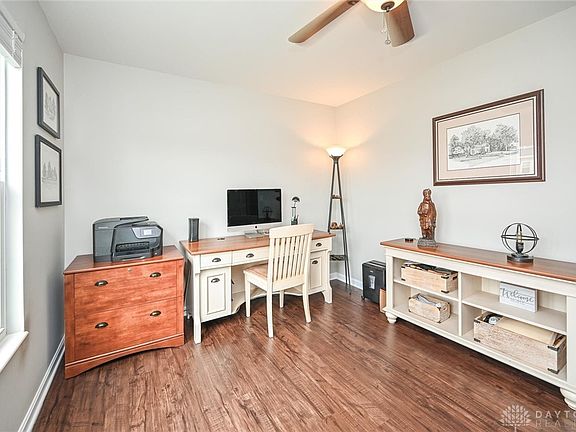 5th image of 777 Emerald Dr