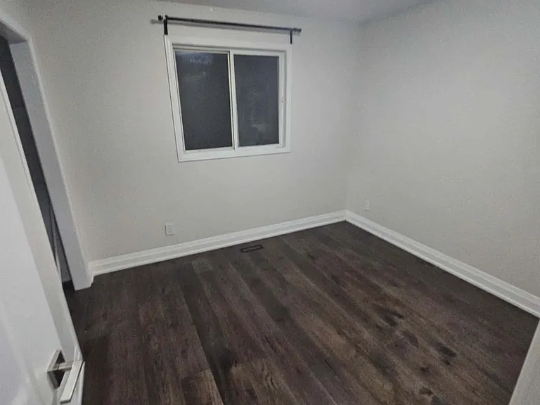 82 John Lindsay Ct #UPPER — Photo 15