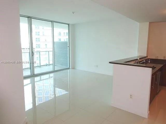 300 S Biscayne Blvd #T-3505 — Photo 2