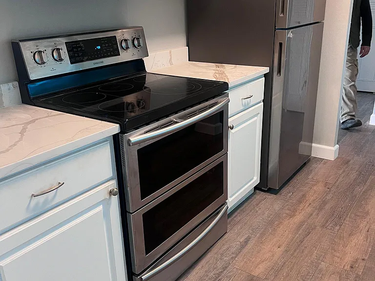 411 Lakewood Cir #906A — Photo 18