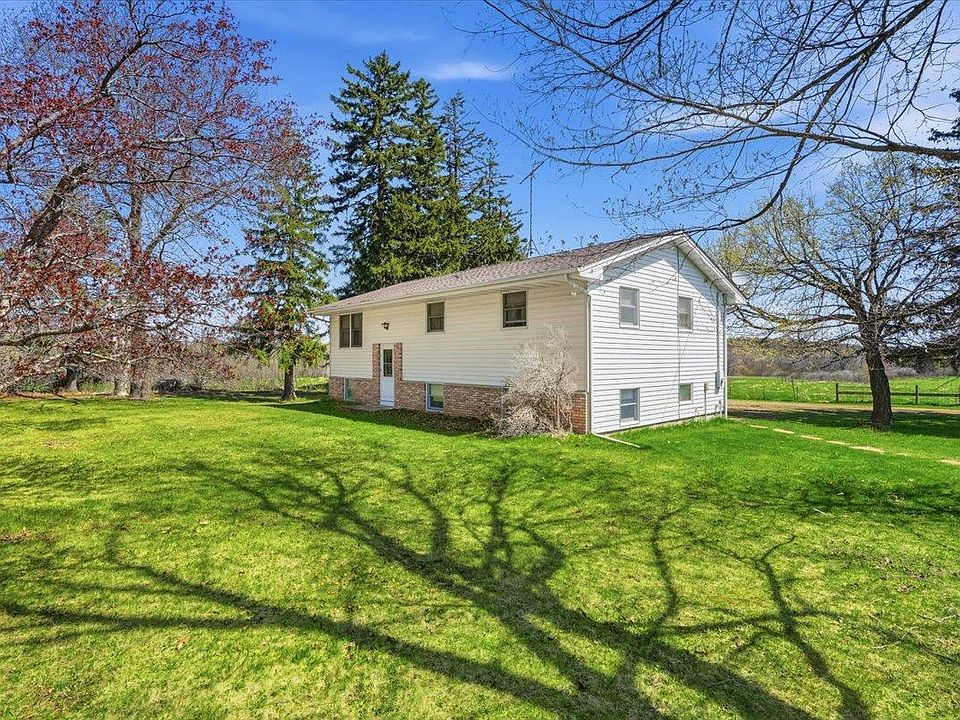 1st image of 3284 130th St