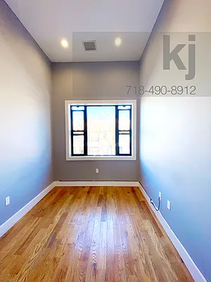 Rented by Nooklyn NYC LLC | media 16