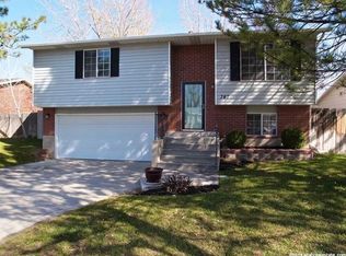 747 E Sandy Dunes Cir, Sandy, UT 84094