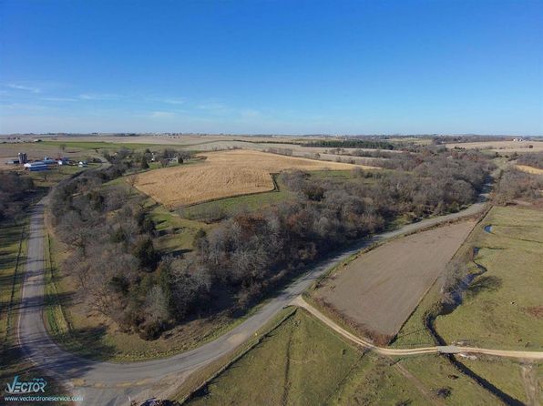 46 Ac County Road W, Hazel Green, WI 53811
