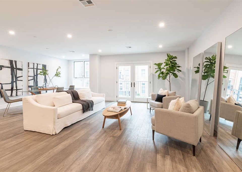 1st image of 130 Essex St #2A