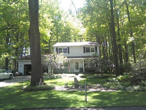 1st image of 1522 Newport Dr