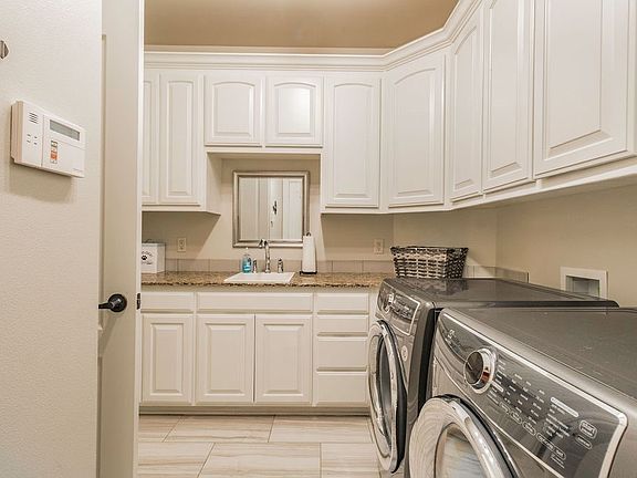 2nd image of 410 NW O St