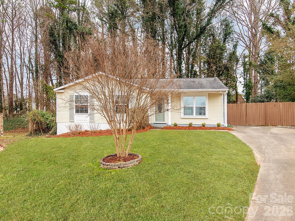 1st image of 7829 Cloughy Cres