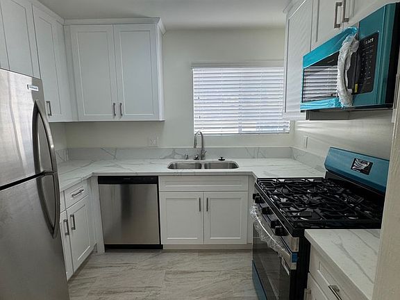 3rd image of 618 N Orlando Ave #5