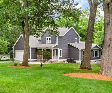 7 Bay Meadow Rd, Berkley, MA, 02779
