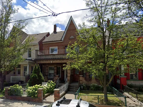 250 Markham St, Toronto, ON M6J 2G6