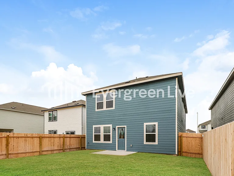 16024 Viburnum Dr — Photo 15