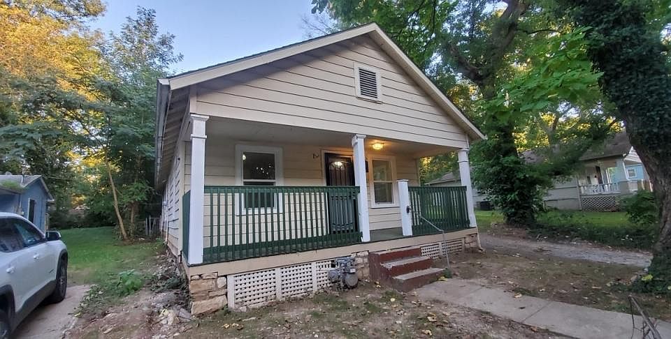 1st image of 7033 Walrond Ave