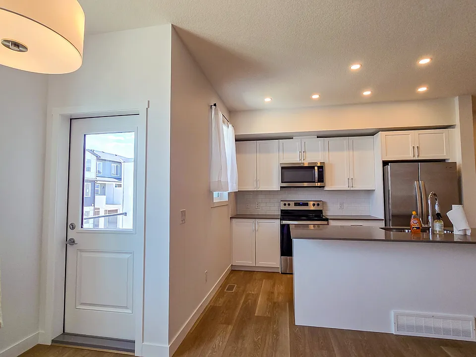65 Belvedere Point SE #325