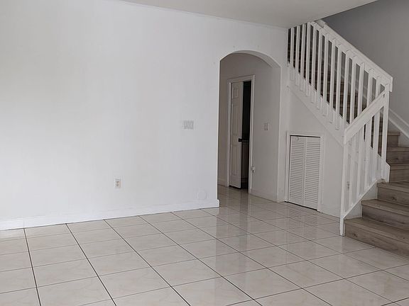 2nd image of 5450 NW 107th Ave APT 709