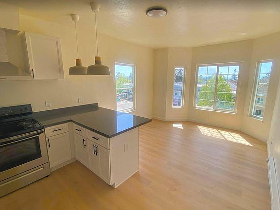 5th image of 6616 Telegraph Ave APT 101