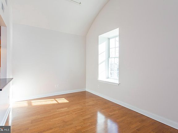 2nd image of 1 Academy Cir Unit 209
