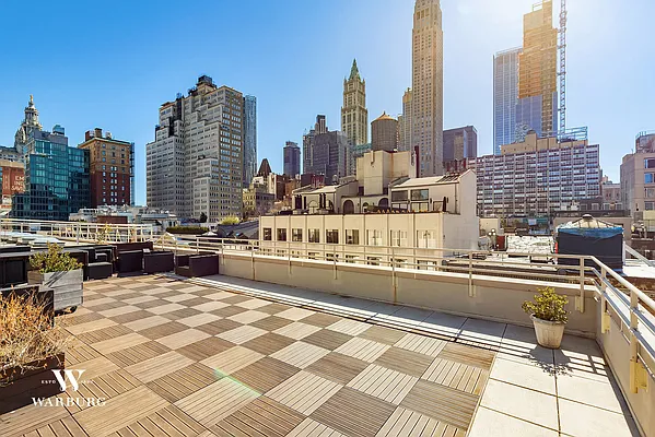 Rented by Warburg | media 9