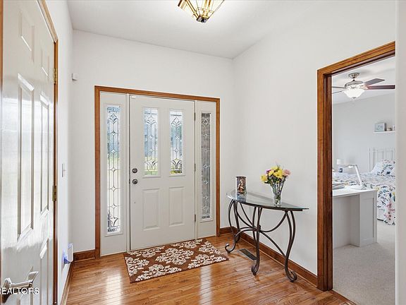3rd image of 110 Talah Way