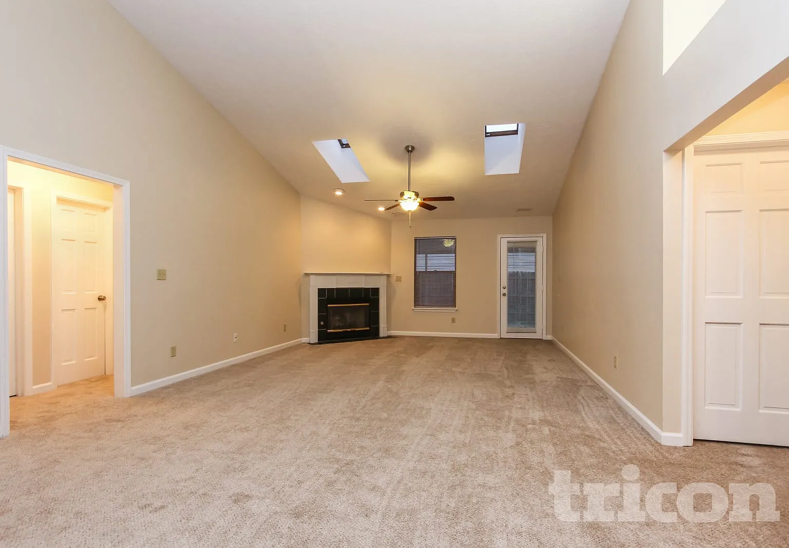 5706 Nodlehs Court Indianapolis IN — Photo 3