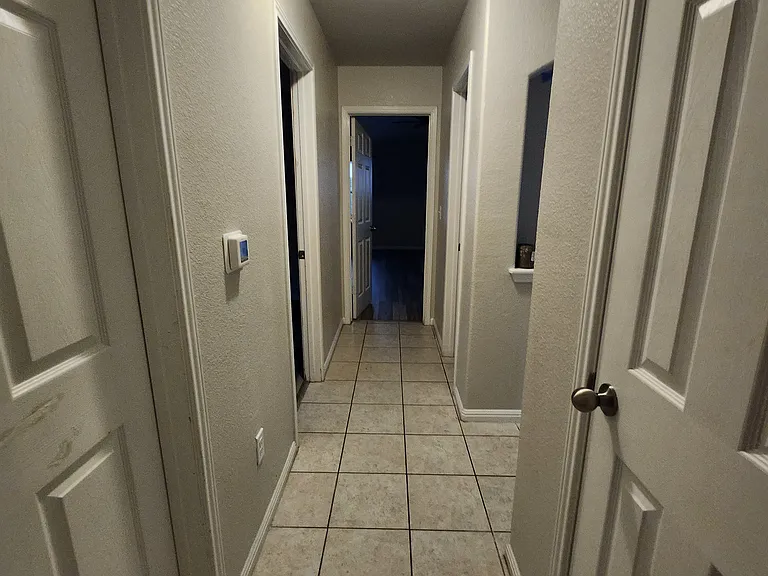18519 Bandelier Dr — Photo 15