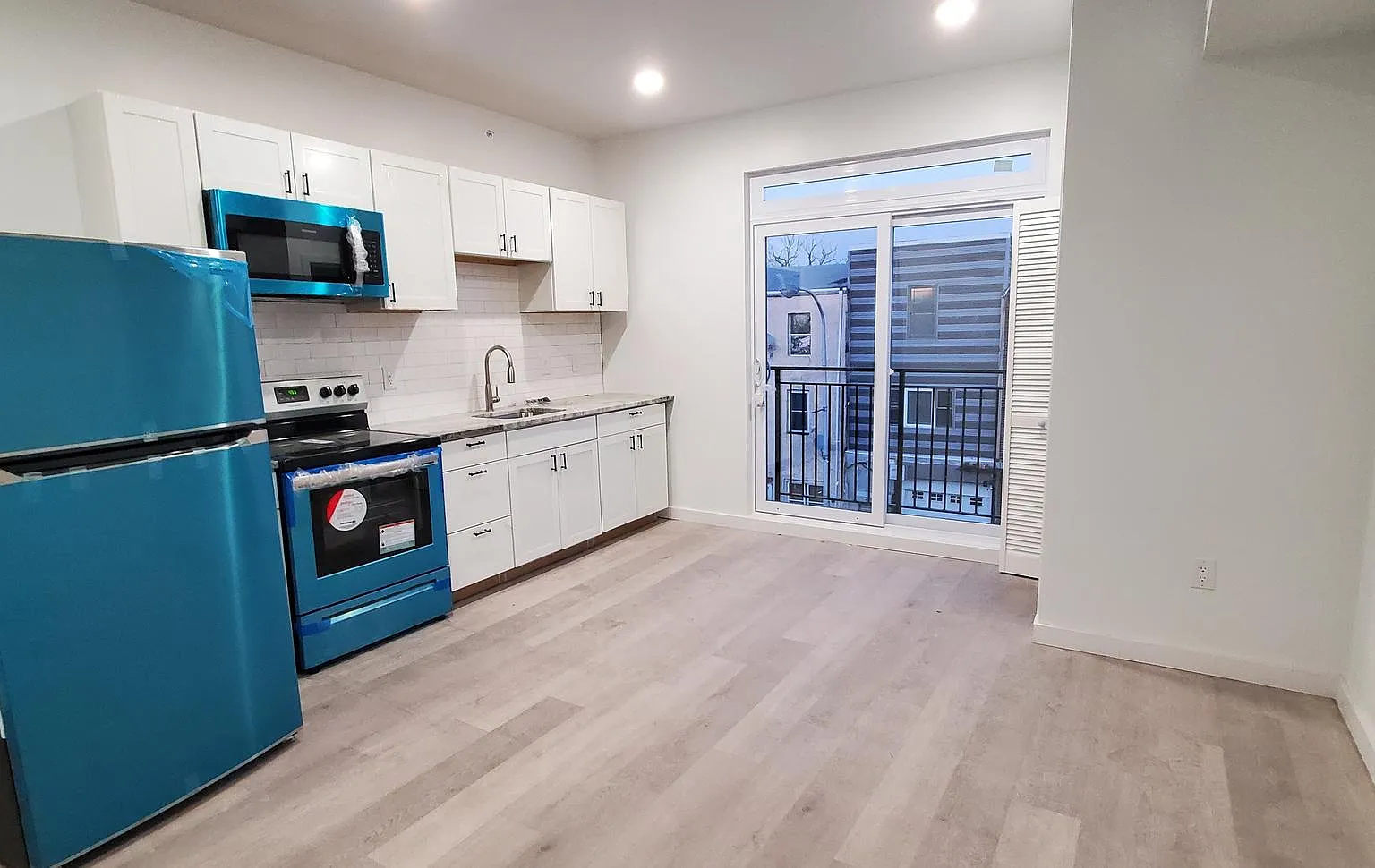 1 bed, 1.0 bath, 700 sqft, $1,250 — Photo 1