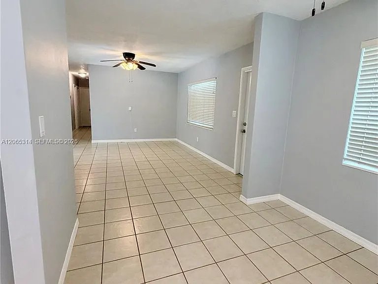5101 SW 127th Pl — Photo 11