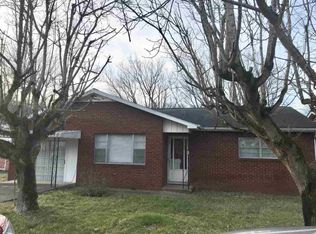 105 Sansom Ave, Wayne, WV 25570