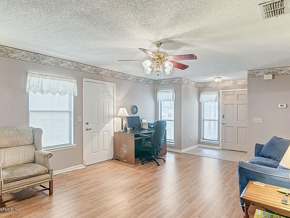 3rd image of 4086 Laurelwood Dr