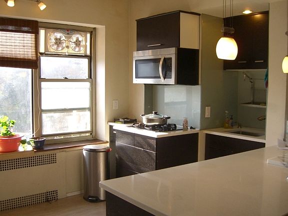 5th image of 63-33 98th Pl APT 5D