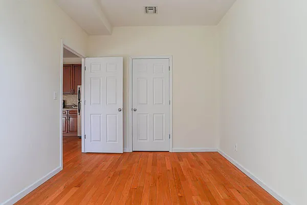 Rented by ERNY LLC | media 16