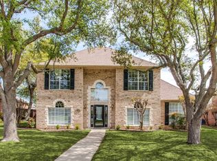 144 Boulder Creek Dr, Desoto, TX 75115