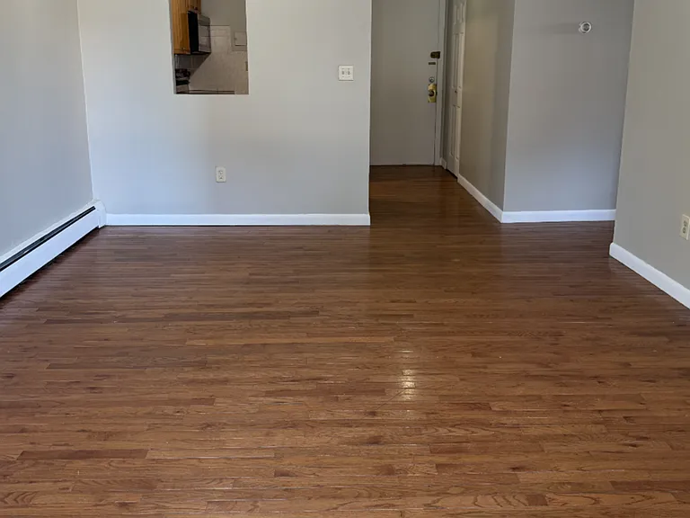 33 Cary Ave #5 — Photo 4