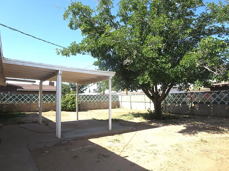 9319 Vicksburg Dr — Photo 3