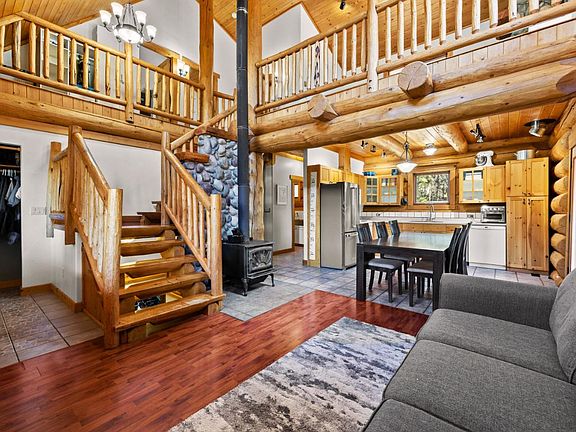 3rd image of 2943 Piva Rd
