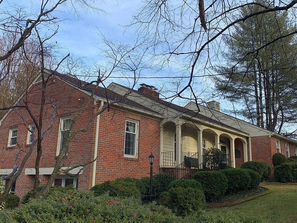 1271 Church St, Appomattox, VA 24522 Zillow