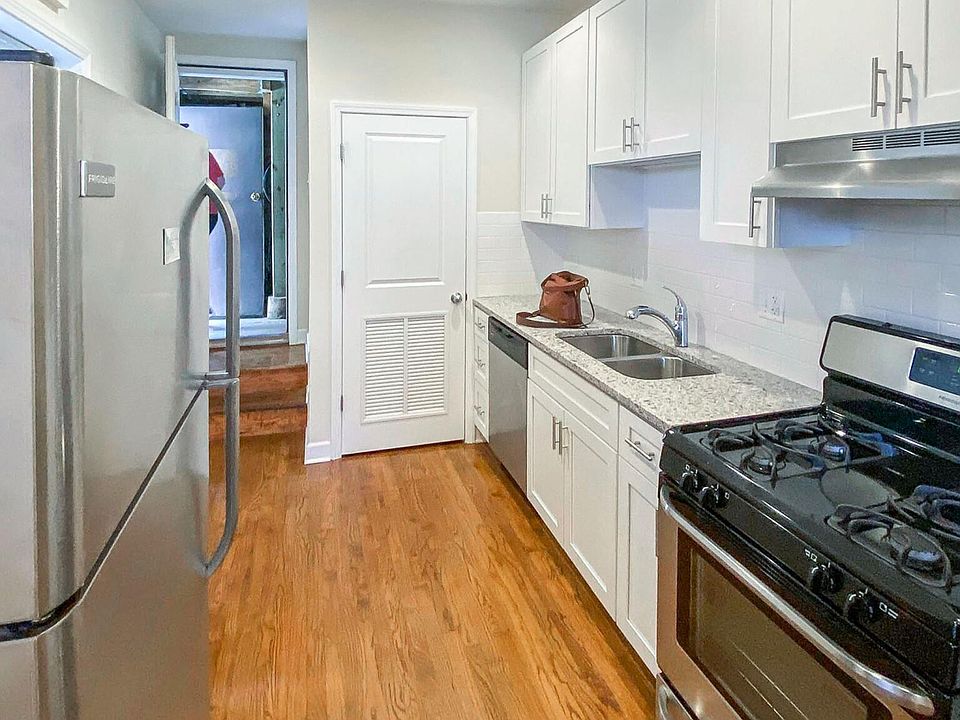 1st image of 1805 W Leland Ave #1