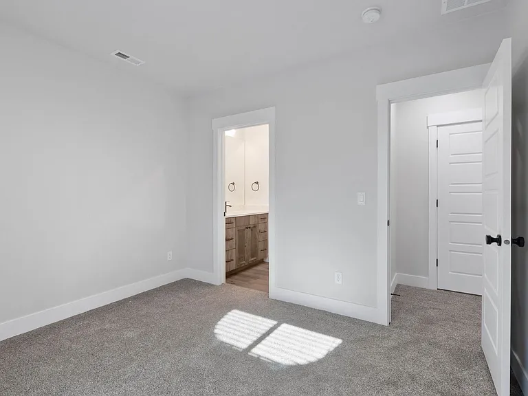 656 Jeanine Dr — Photo 58