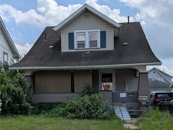 2238 9th St NW, Canton, OH 44708
