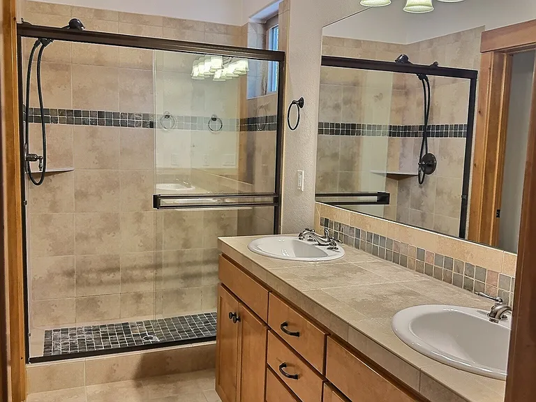 10208 Kylan Creek Ct — Photo 11