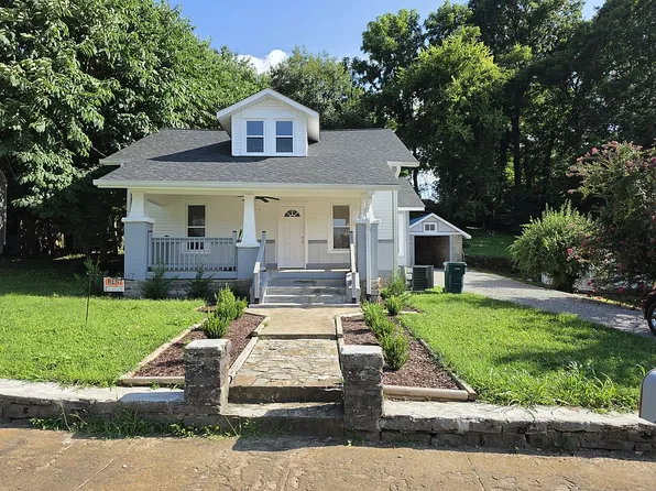 335 E Washington St, Pulaski, TN 38478