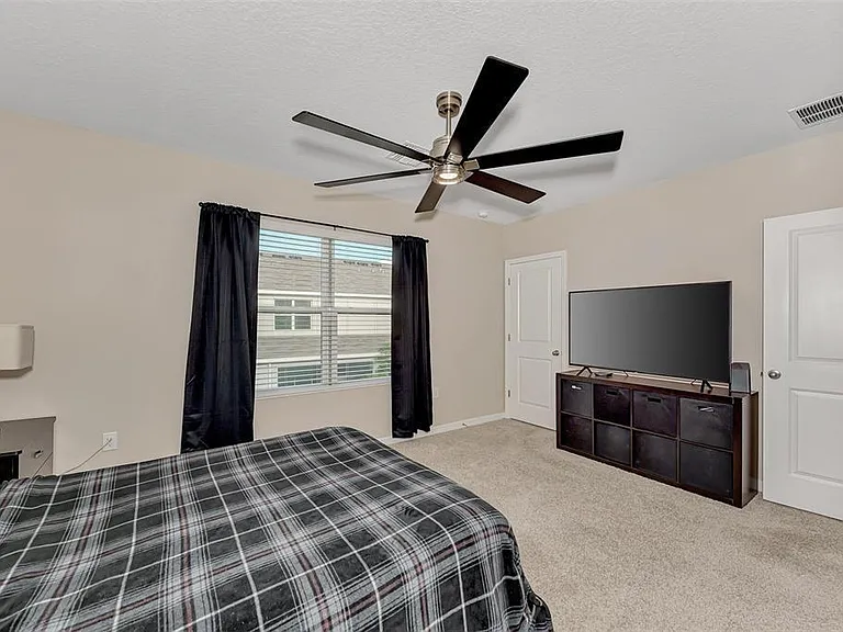 8652 Ice Wine St — Photo 10