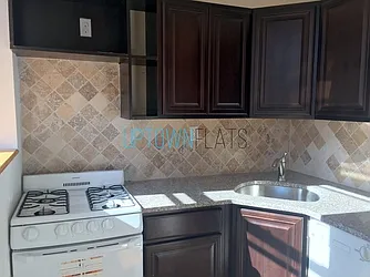 Rented by Uptown Flats LLC