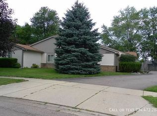 2150 Phillips Ave APT B, Holt, MI