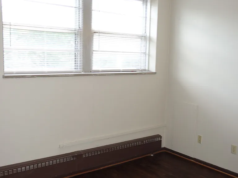 445 State Ave — Photo 42